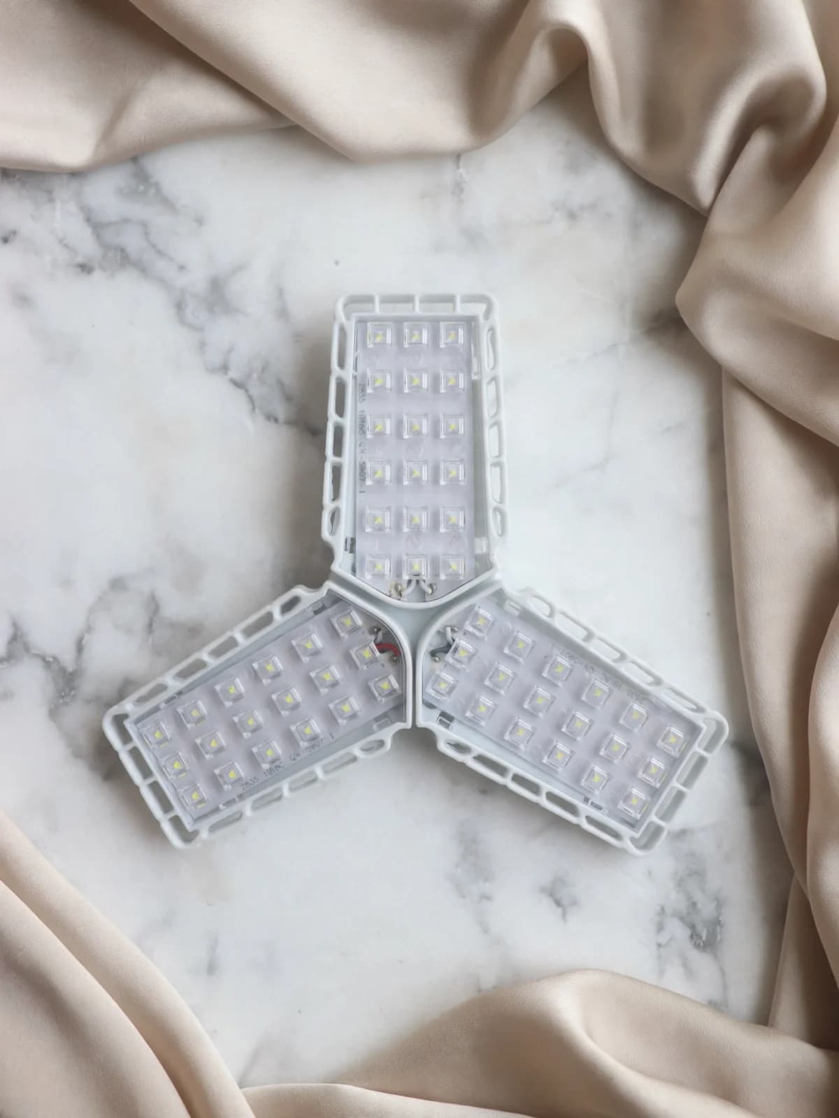 لمبة LED مروحة 2