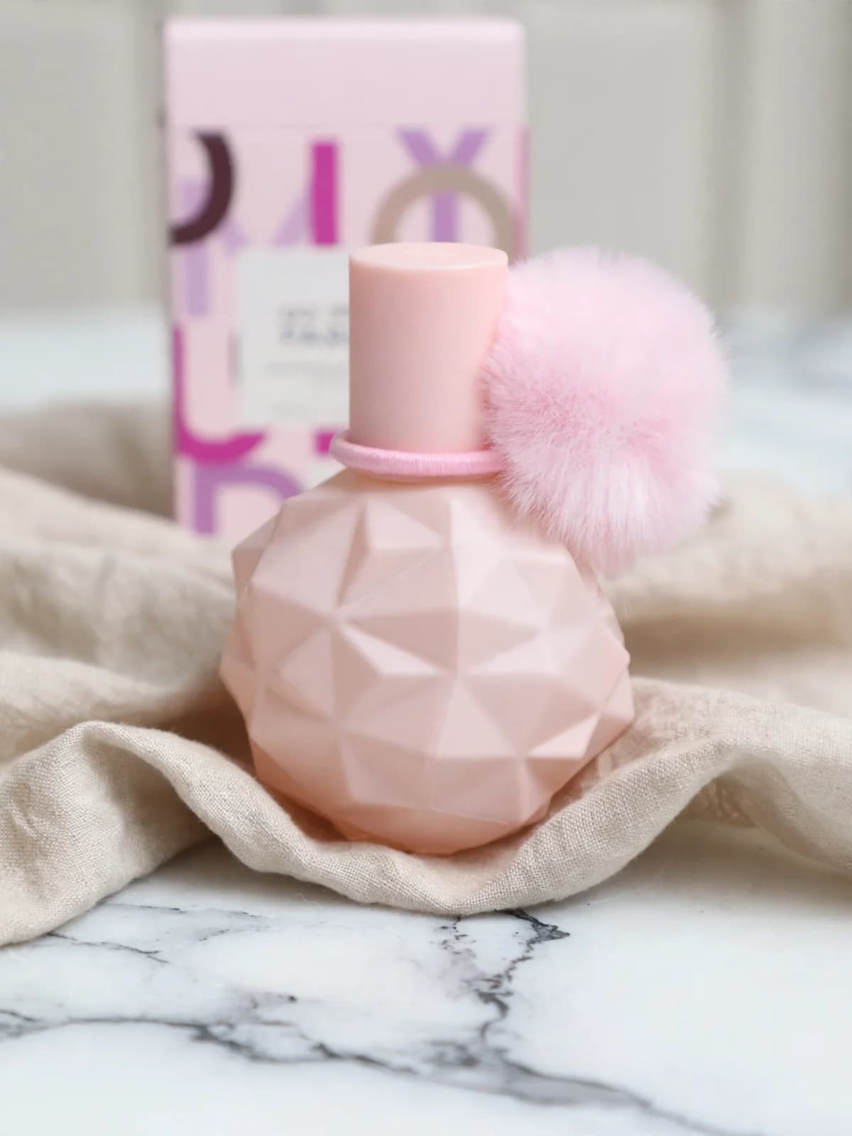عطر ONLYOU كرة فرو وردي - 30 مل  2