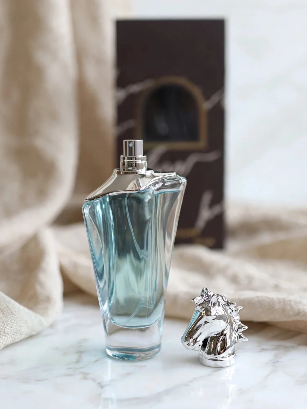 عطر قصة حب برأس الحصان الفضي - للجنسين 3