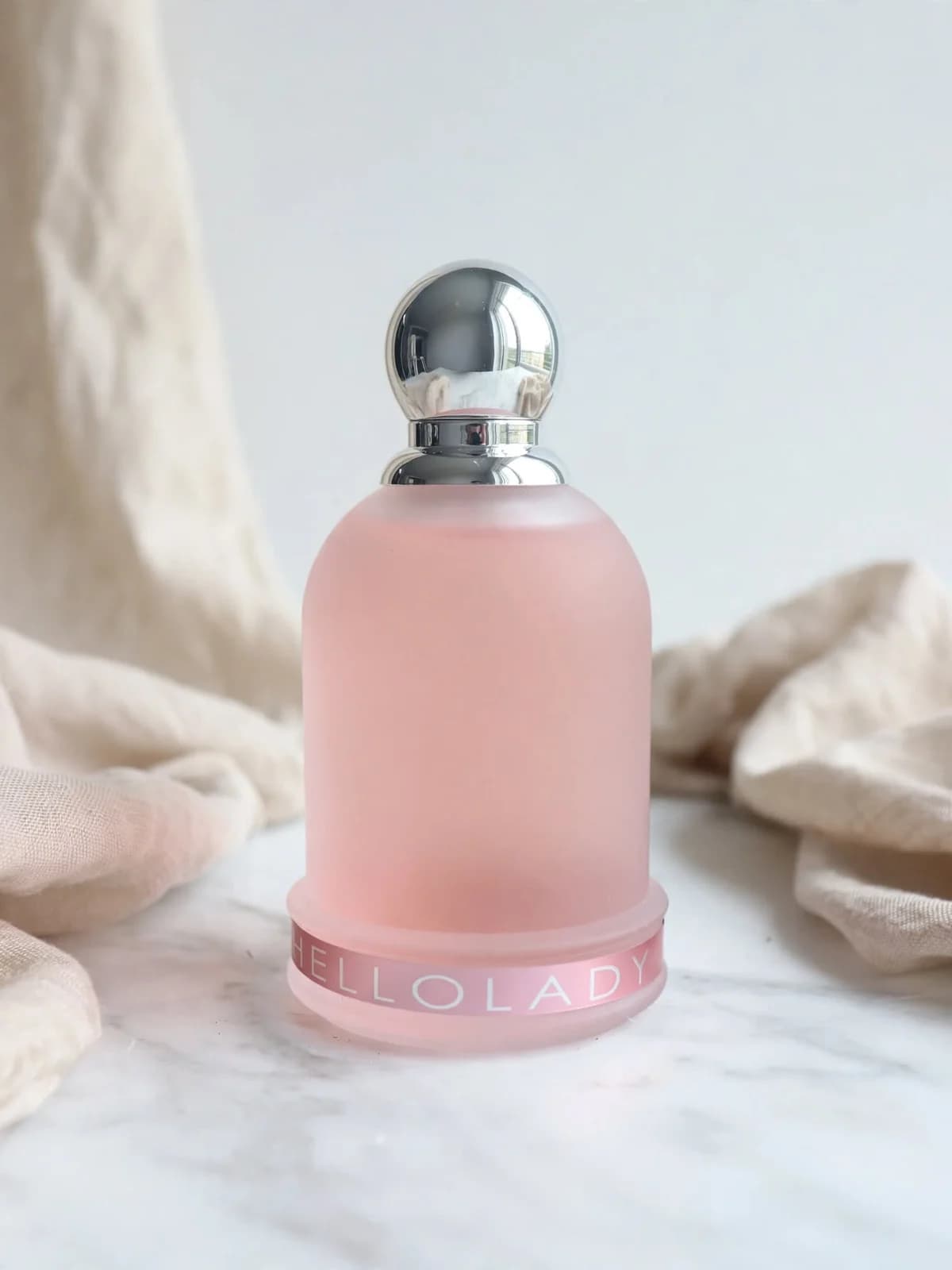 علبة عطر HELLO LADY Flower  2
