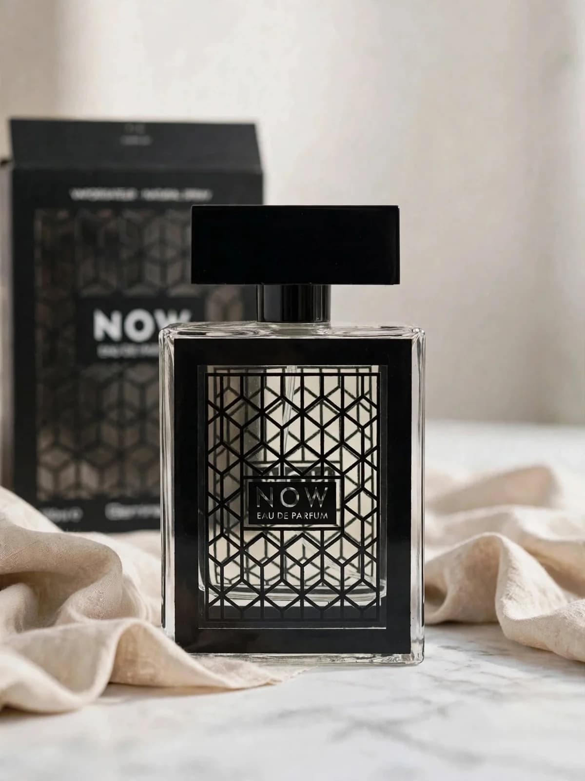 عطر ناو الأسود الفاخر - 100 مل - للجنسين 
